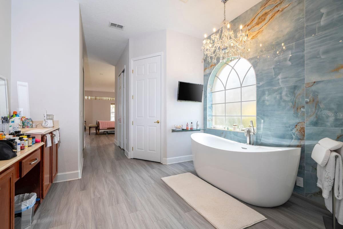 14039 HAMPSHIRE BAY CIRCLE — photo 36 of 86