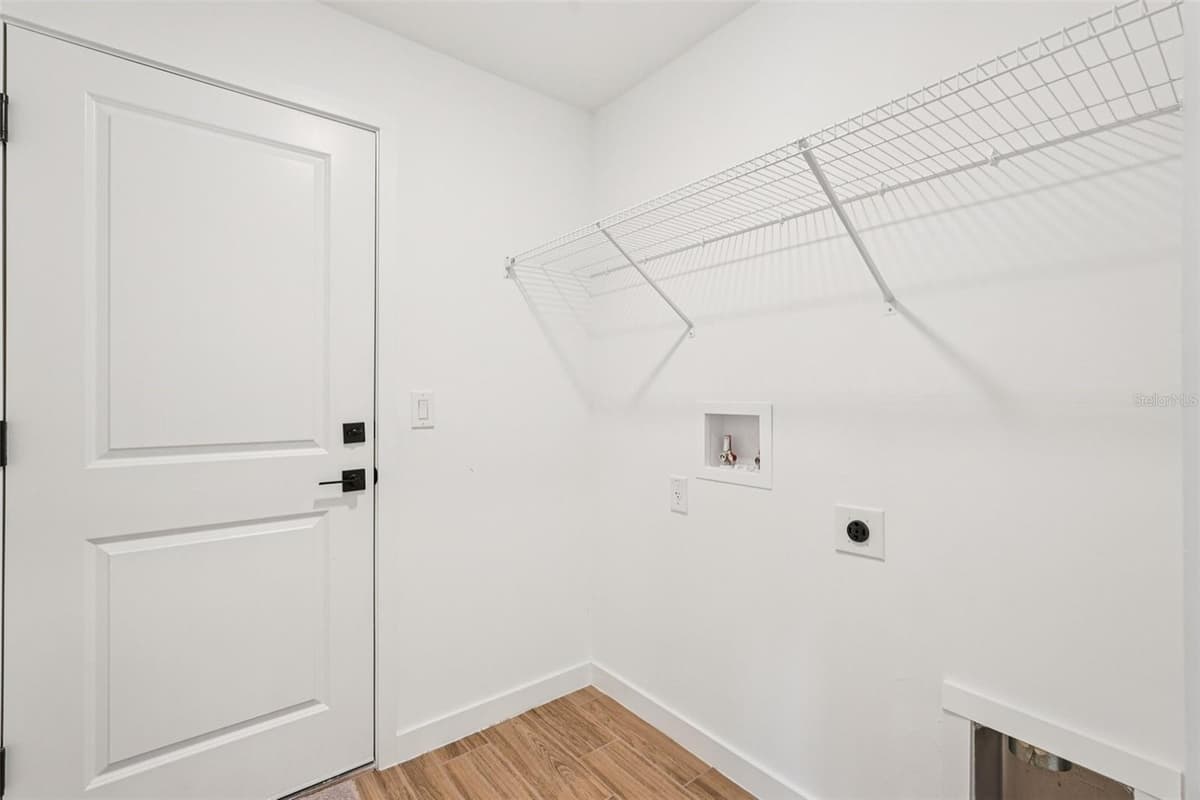 5237 ABERBACK STREET — photo 25 of 46