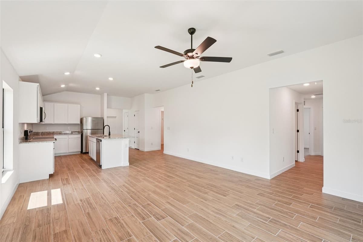 5237 ABERBACK STREET — photo 19 of 46