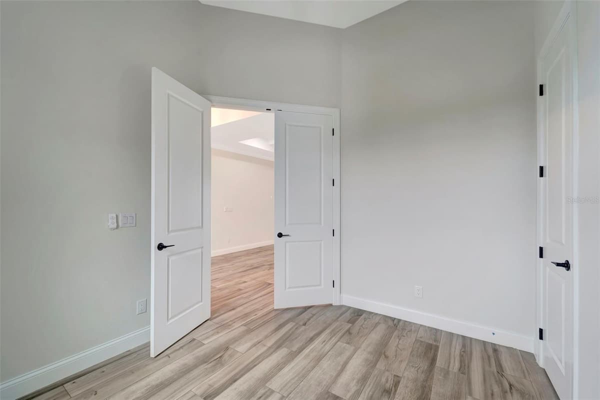 10508 MCALESTER CIRCLE — photo 20 of 53