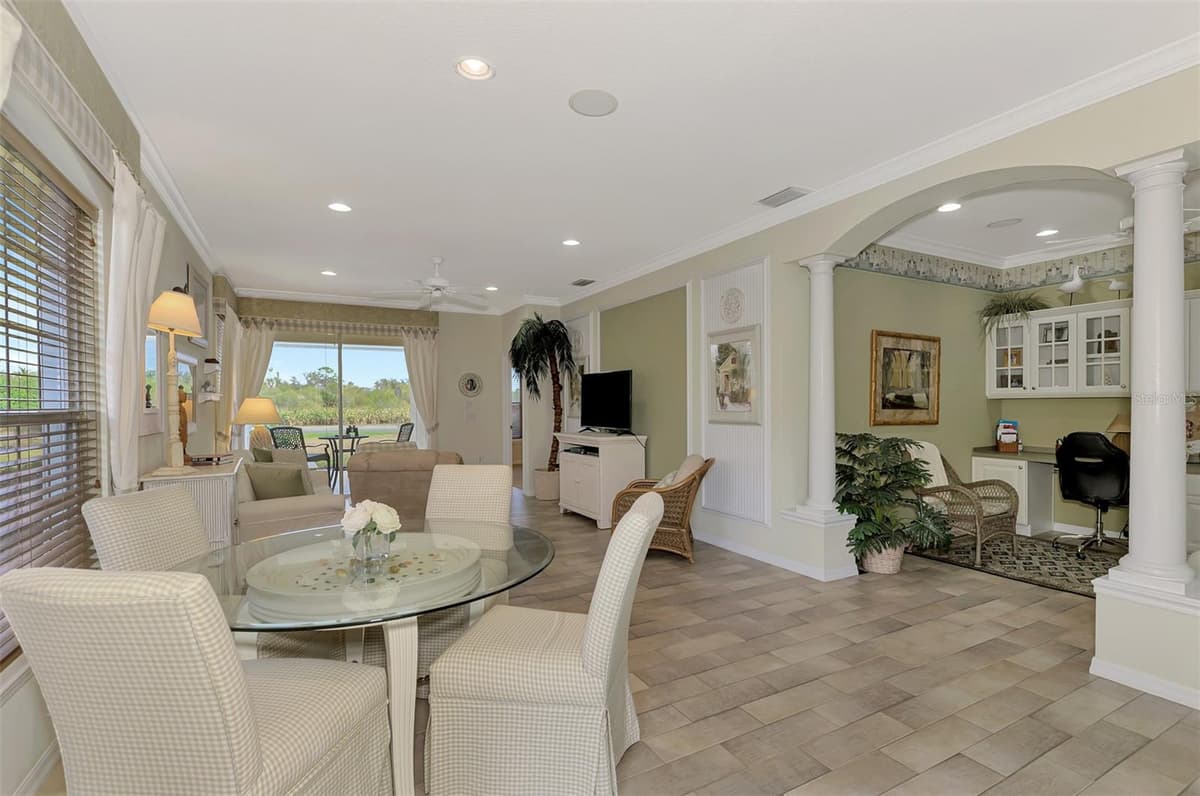 4259 WHISPERING OAKS DRIVE — photo 9 of 51