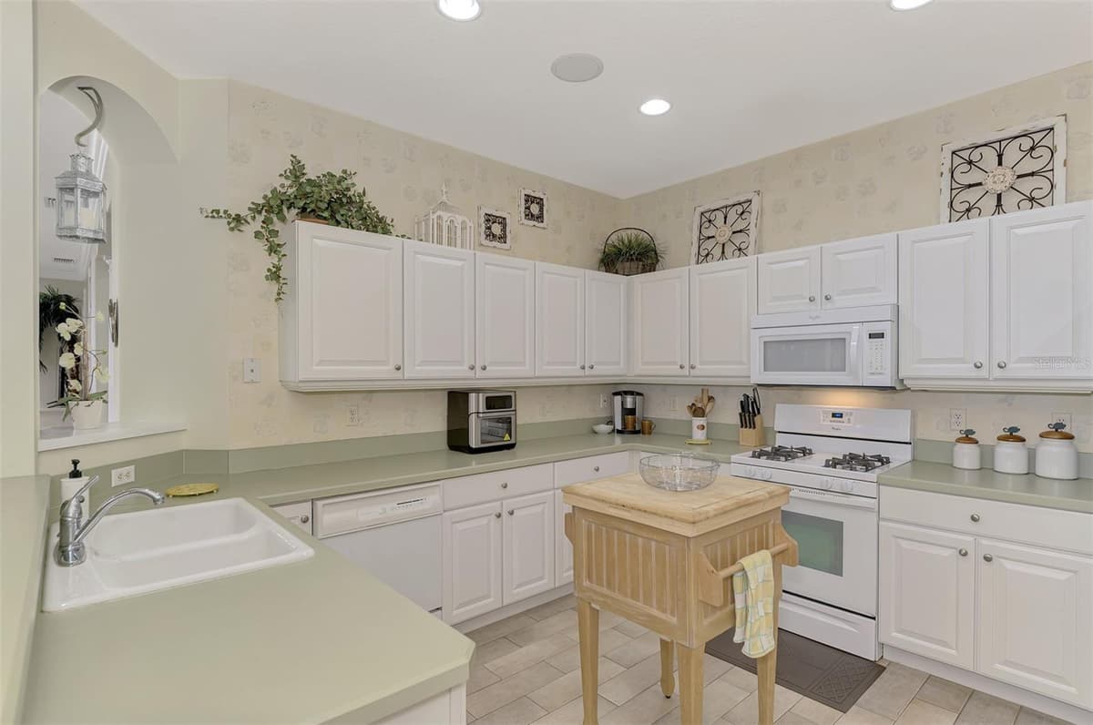 4259 WHISPERING OAKS DRIVE — photo 21 of 51