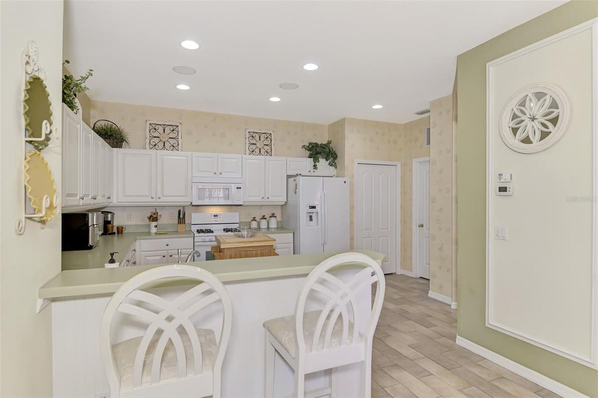 4259 WHISPERING OAKS DRIVE — photo 18 of 51