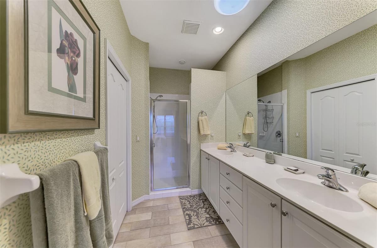 4259 WHISPERING OAKS DRIVE — photo 31 of 51