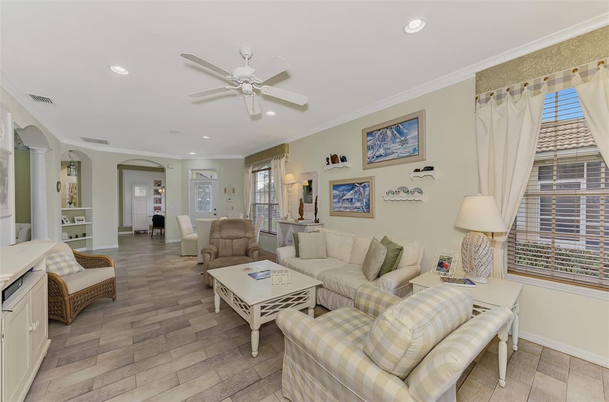 4259 WHISPERING OAKS DRIVE — photo 14 of 51