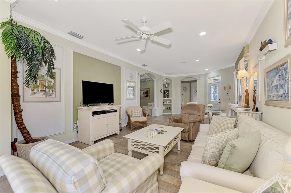 4259 WHISPERING OAKS DRIVE — photo 15 of 51