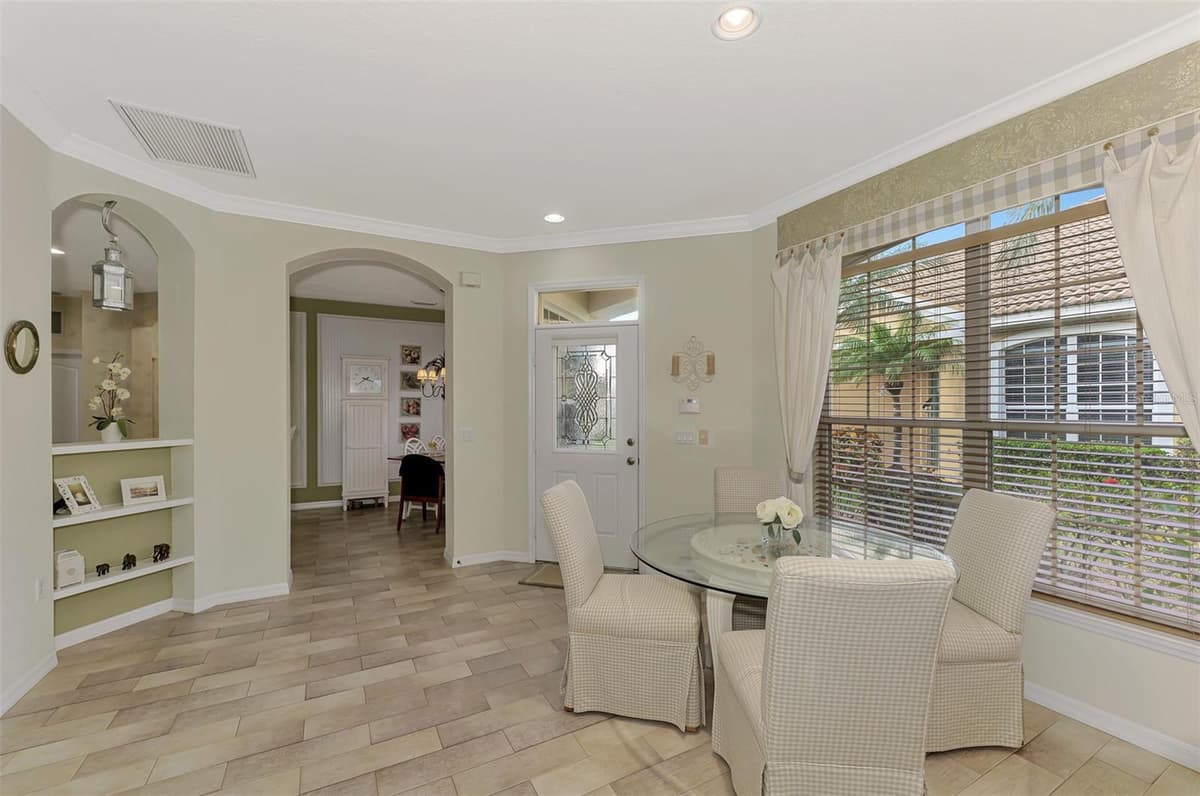 4259 WHISPERING OAKS DRIVE — photo 10 of 51