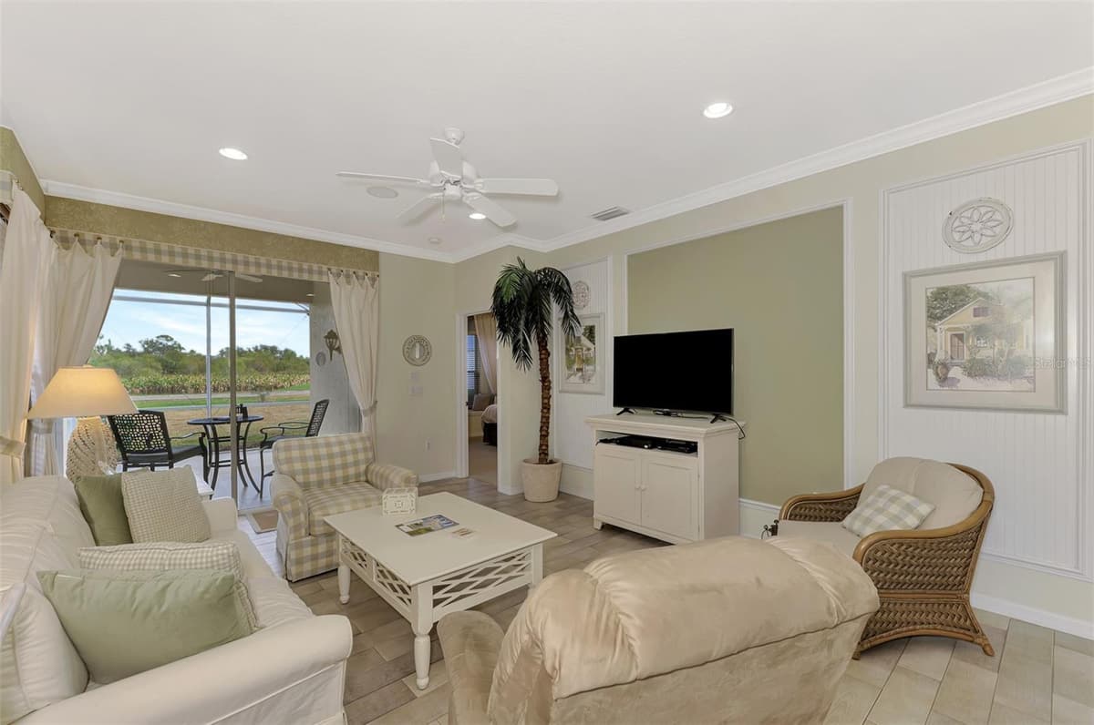 4259 WHISPERING OAKS DRIVE — photo 13 of 51