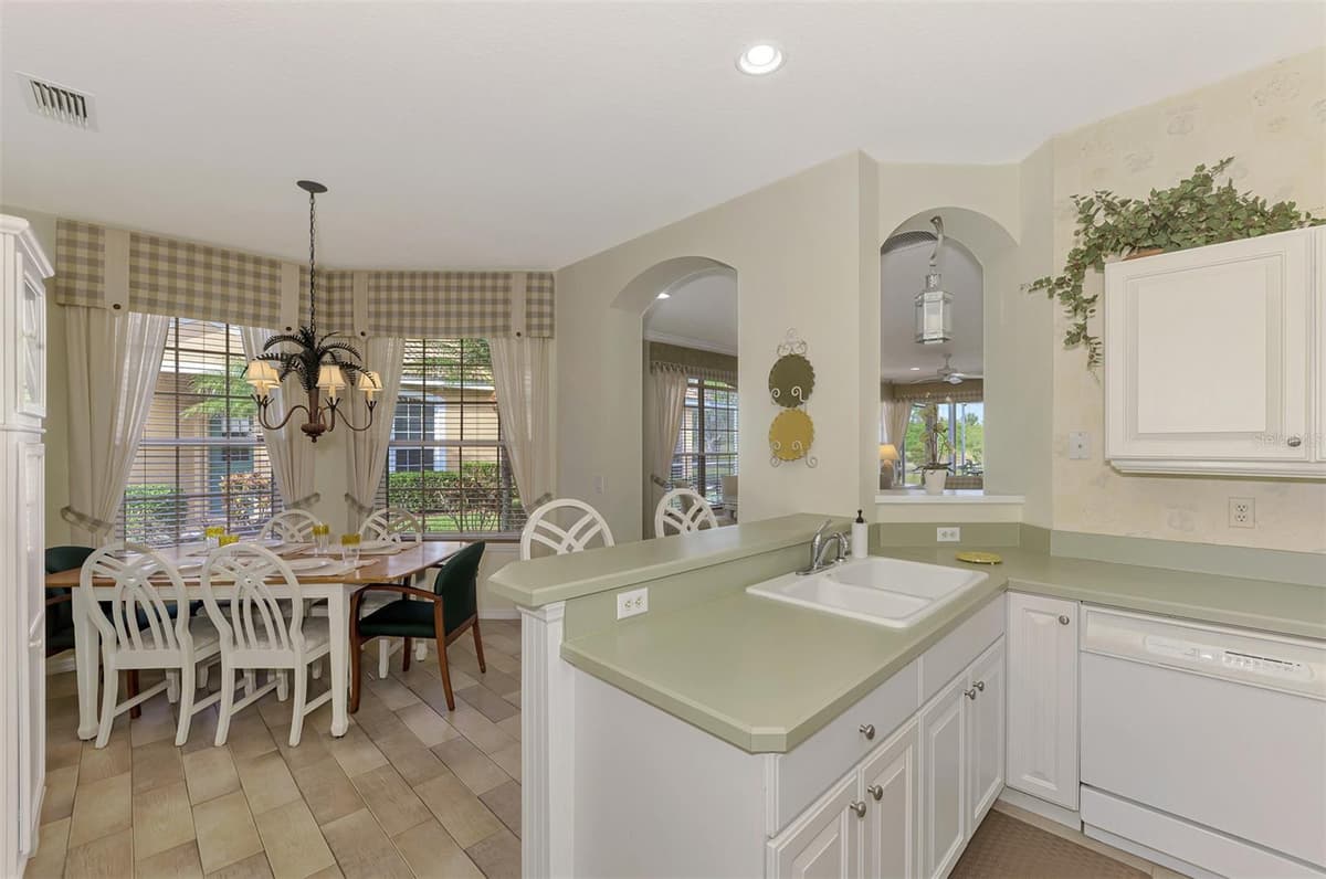 4259 WHISPERING OAKS DRIVE — photo 26 of 51