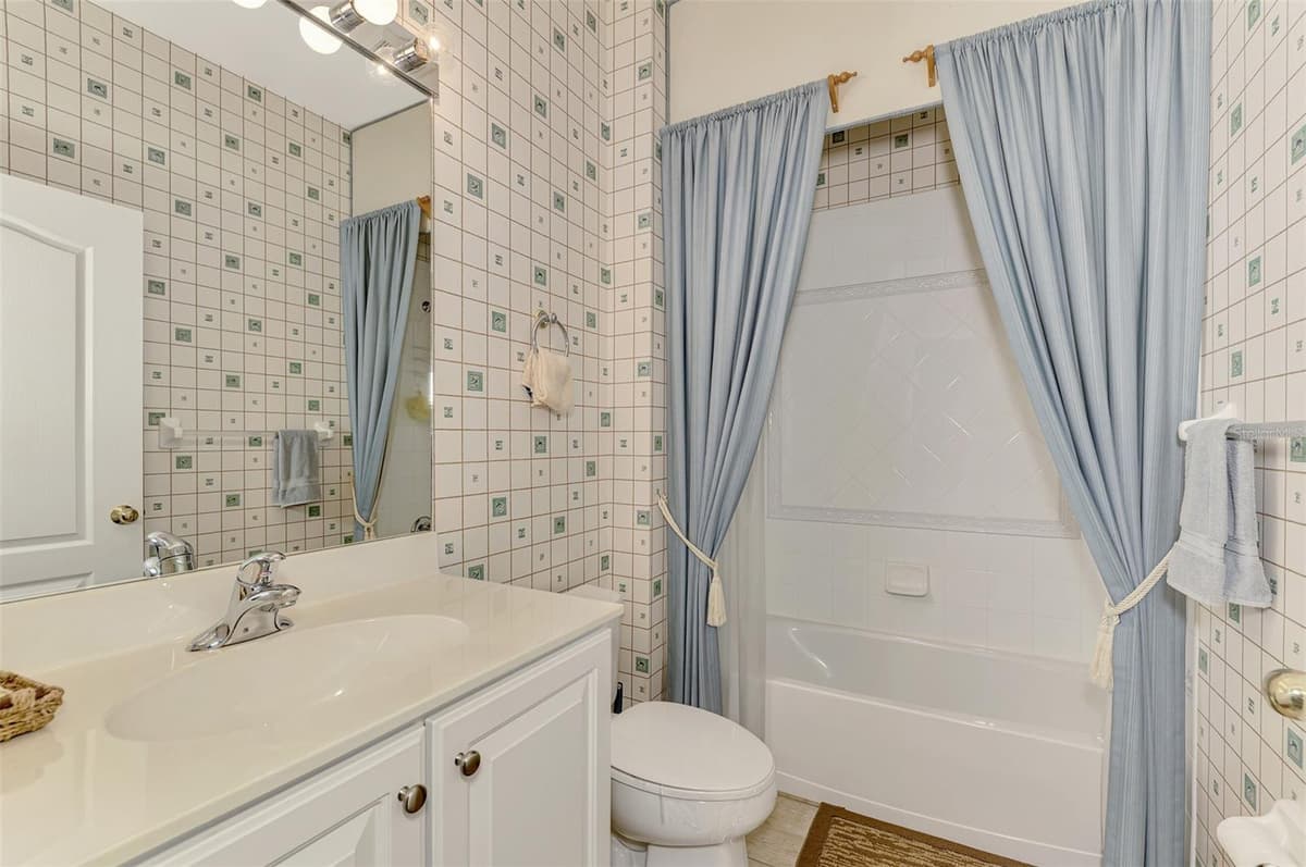4259 WHISPERING OAKS DRIVE — photo 35 of 51