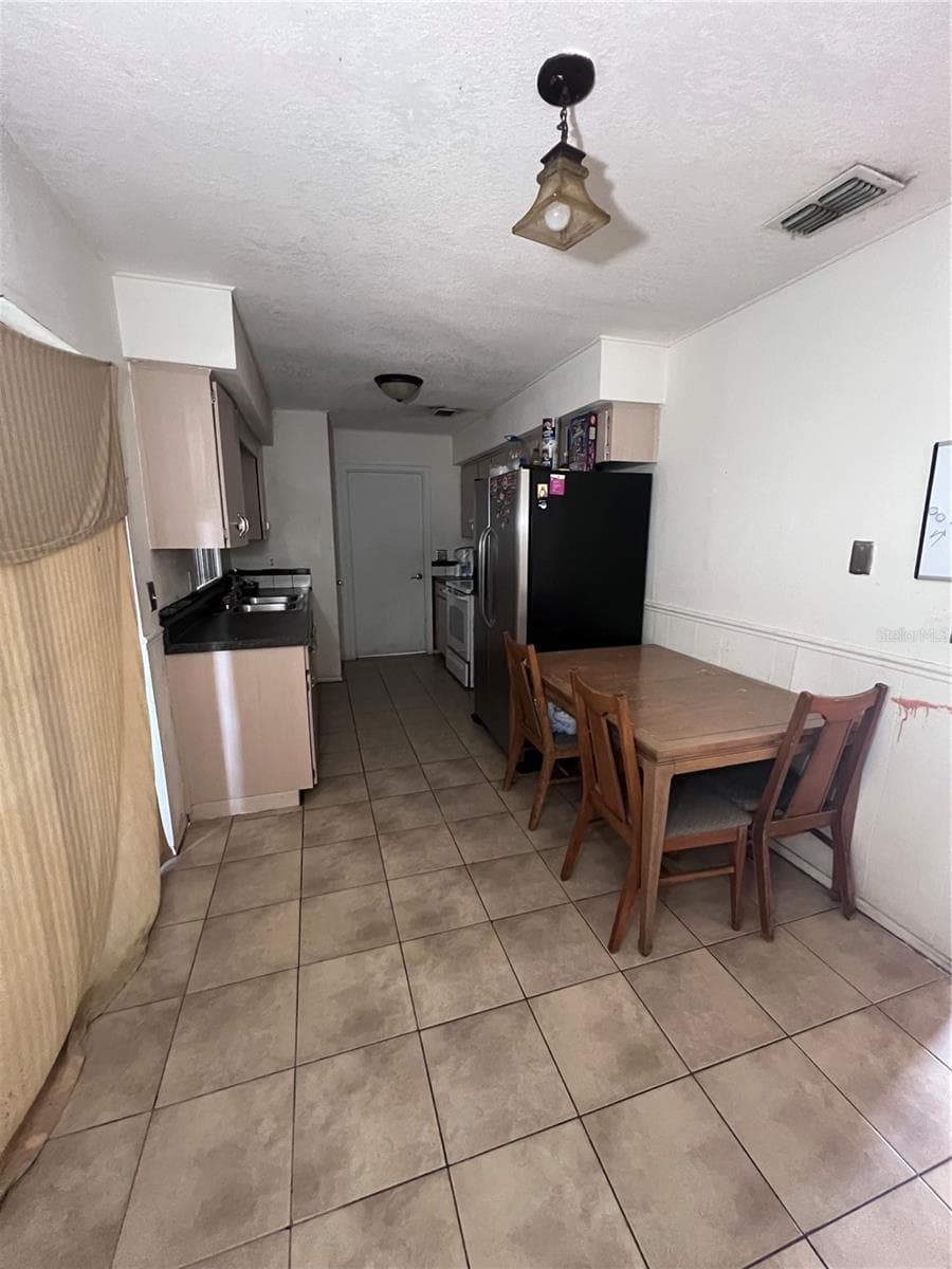 589 DUNCAN CIRCLE — photo 9 of 16