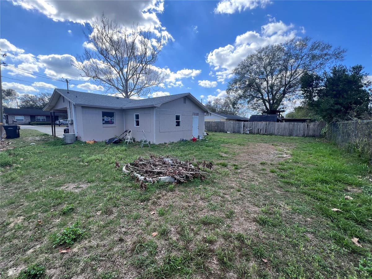 589 DUNCAN CIRCLE — photo 15 of 16
