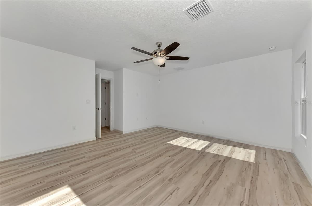 5049 BIRDSONG STREET — photo 18 of 37