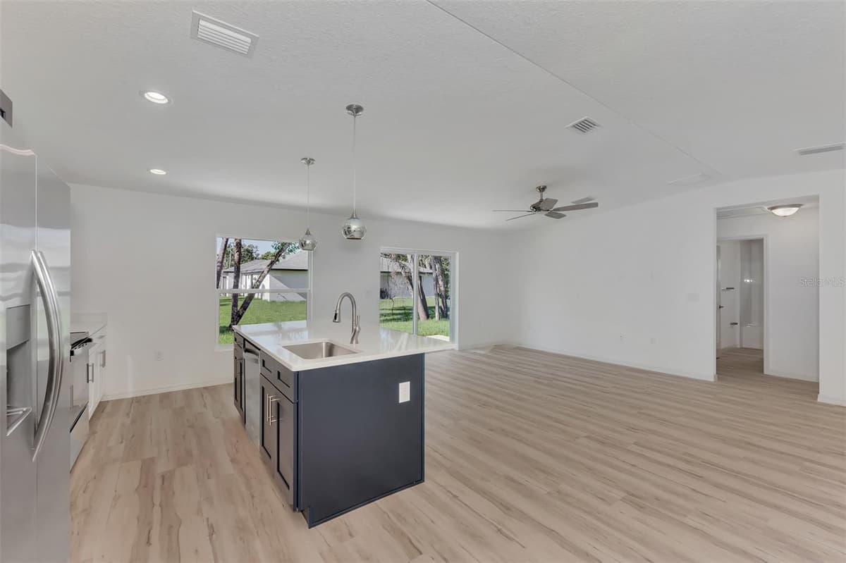 5049 BIRDSONG STREET — photo 11 of 37