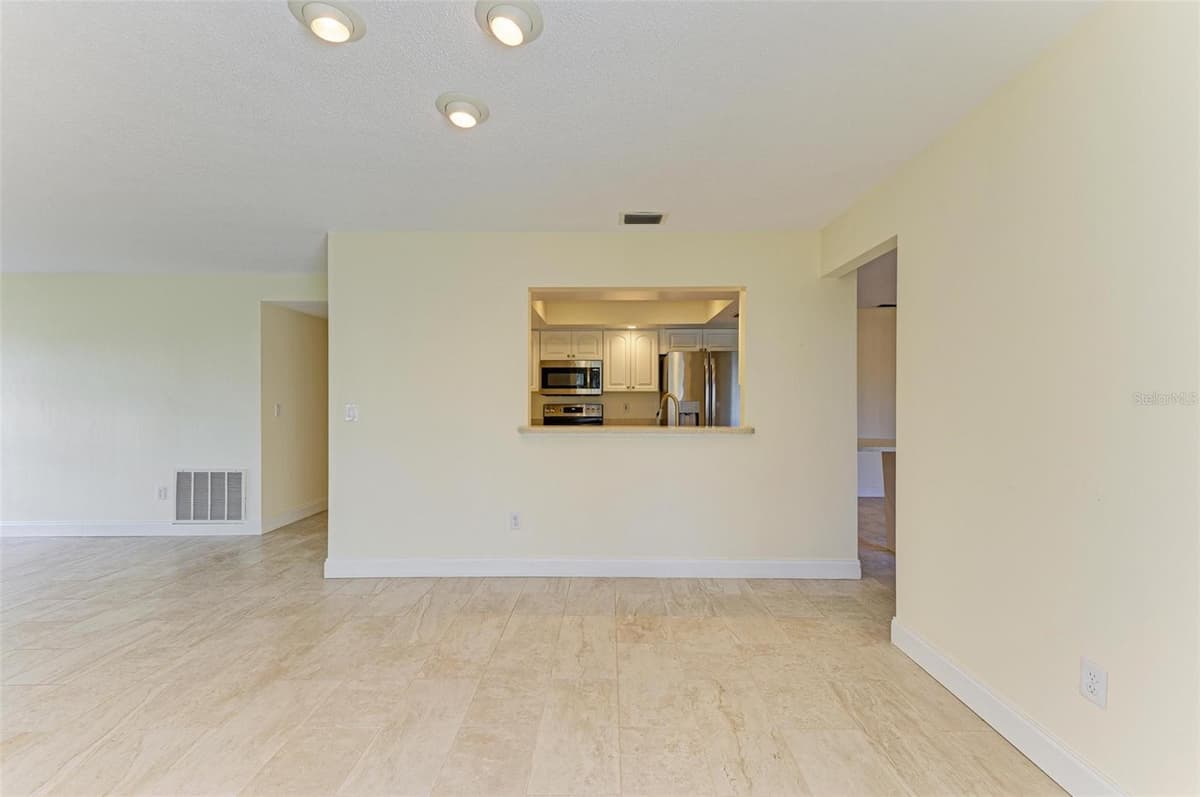 6704 11TH AVENUE — photo 16 of 50