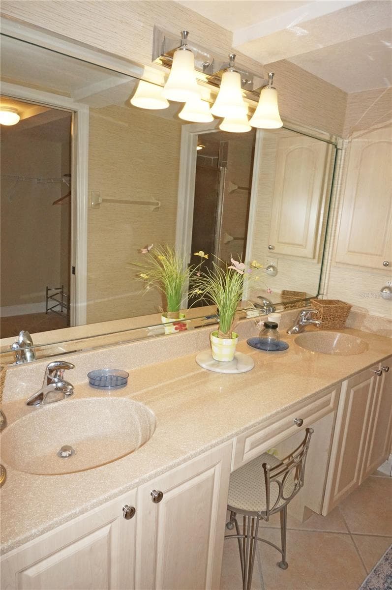 1601 PARK BEACH CIRCLE — photo 27 of 47