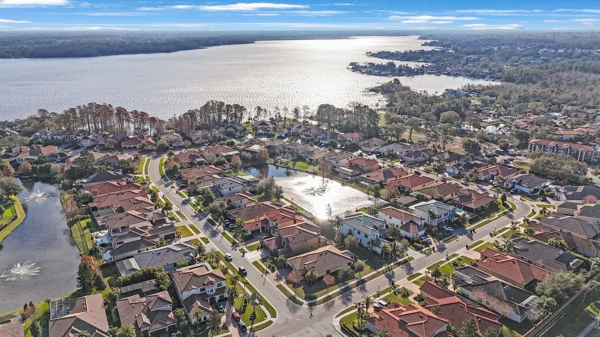 2564 GRAND CYPRESS BOULEVARD — photo 51 of 52