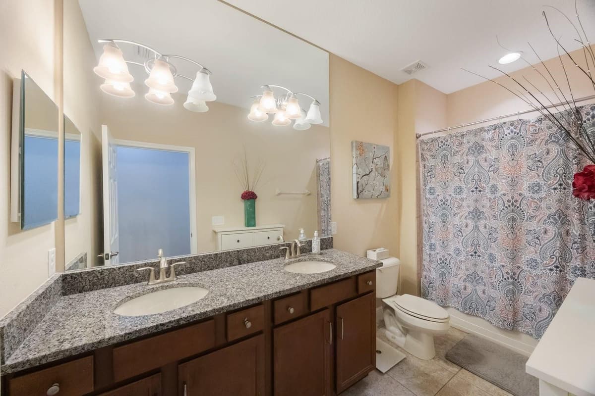 2564 GRAND CYPRESS BOULEVARD — photo 35 of 52