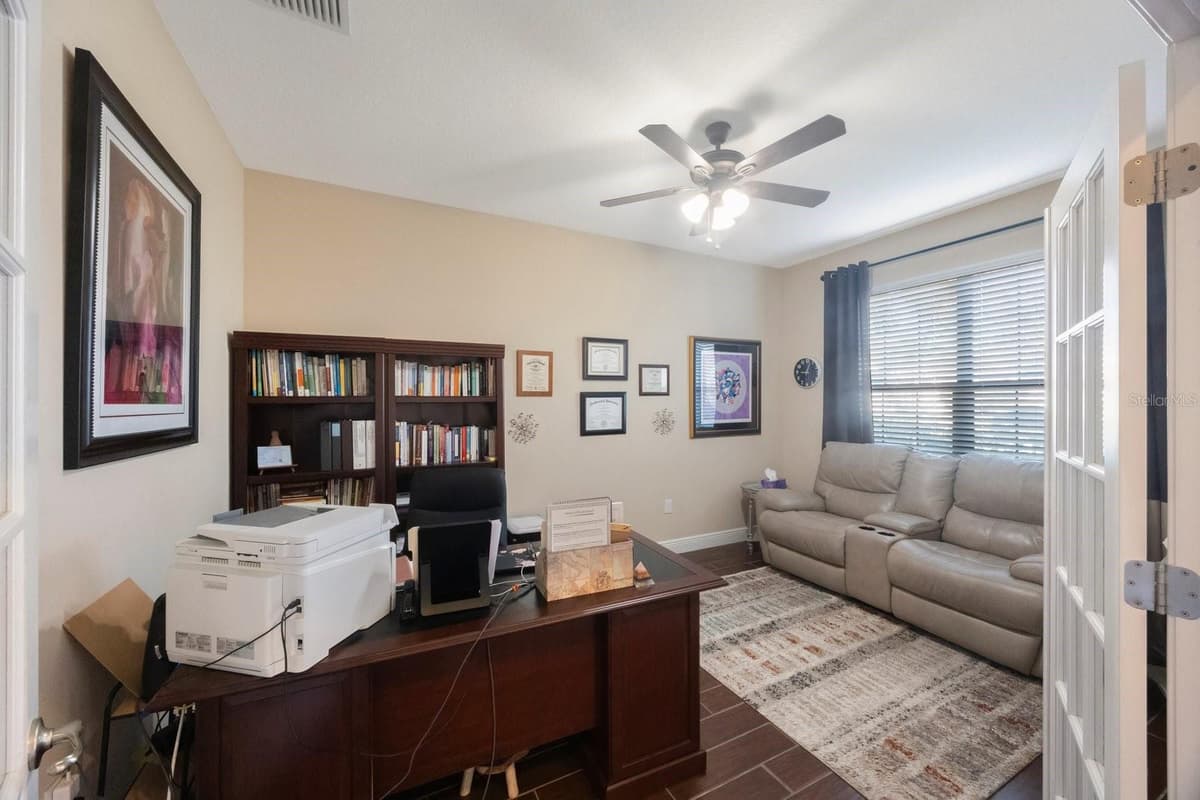 2564 GRAND CYPRESS BOULEVARD — photo 8 of 52
