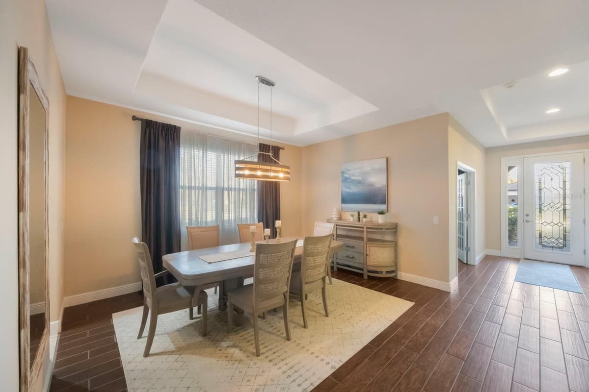 2564 GRAND CYPRESS BOULEVARD — photo 9 of 52