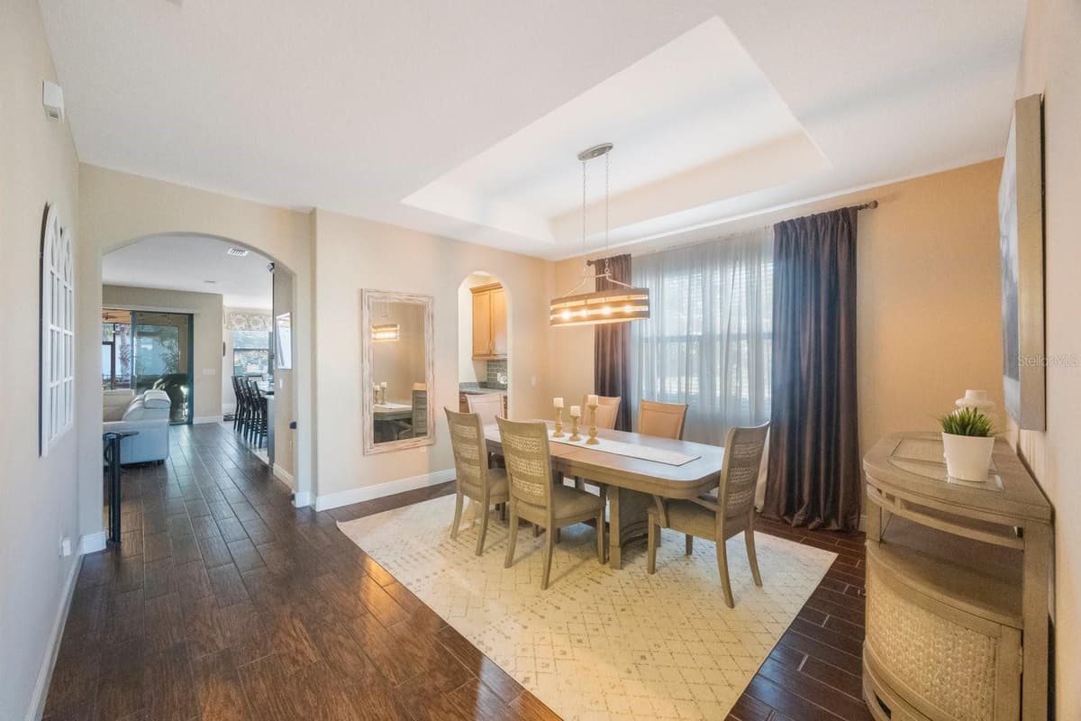 2564 GRAND CYPRESS BOULEVARD — photo 10 of 52