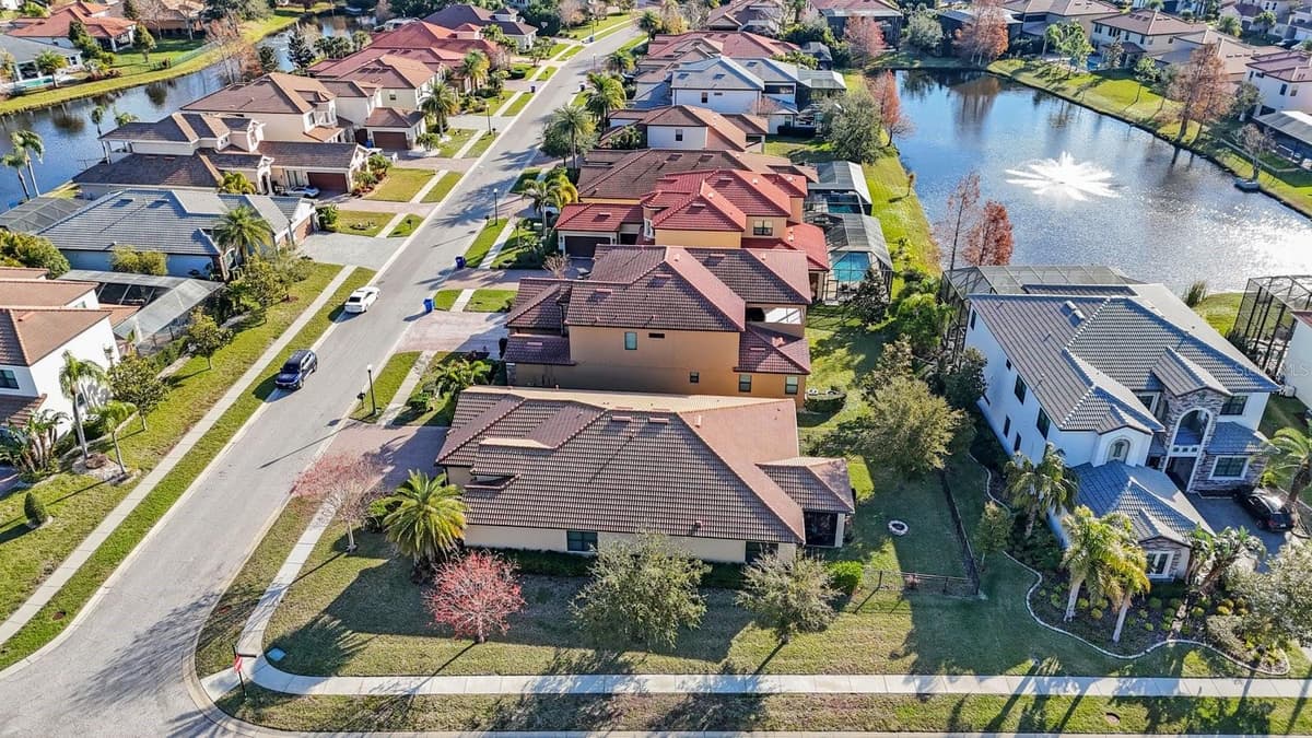 2564 GRAND CYPRESS BOULEVARD — photo 52 of 52
