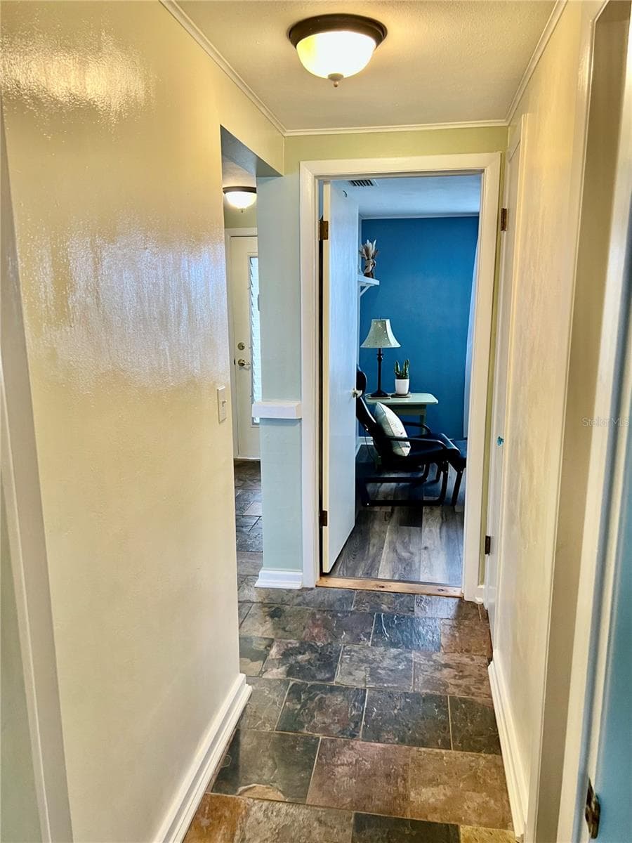4231 TAMARGO DRIVE — photo 16 of 37