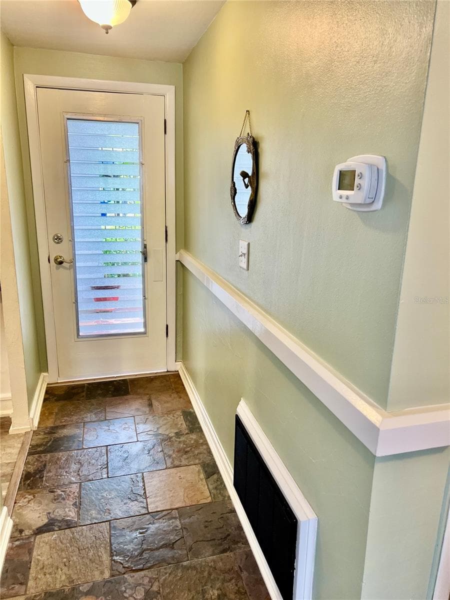 4231 TAMARGO DRIVE — photo 12 of 37