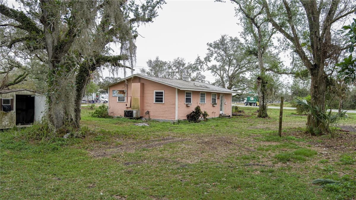 37015 STATE ROAD 70 — photo 17 of 20