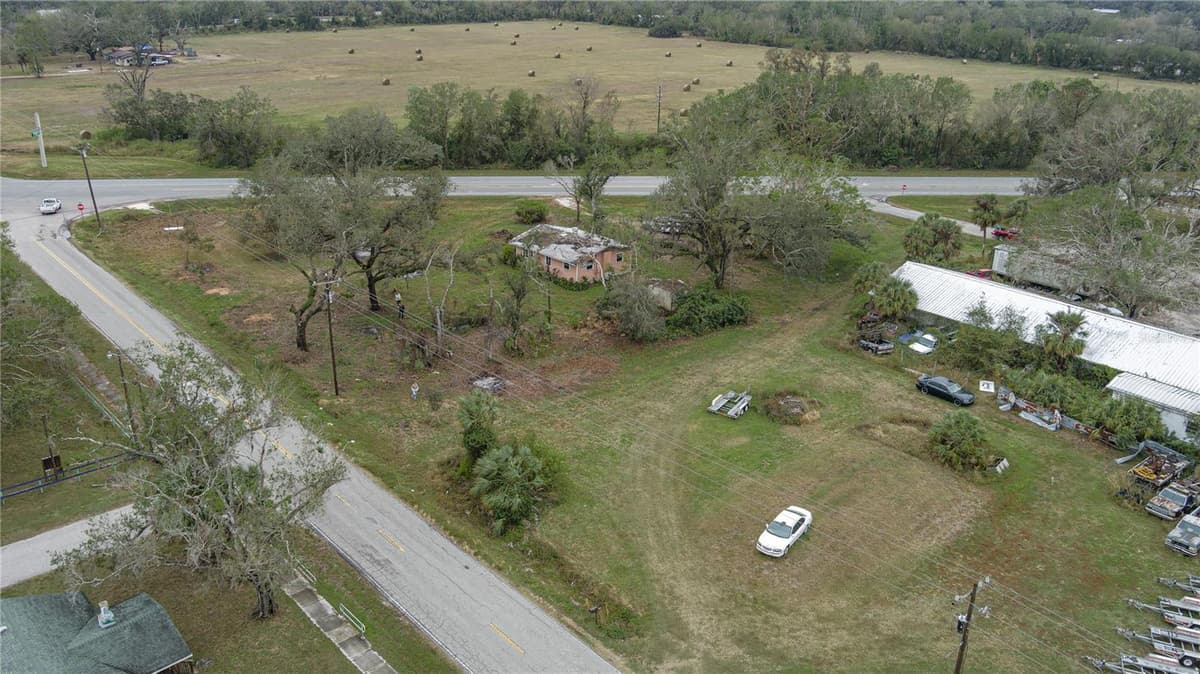 37015 STATE ROAD 70 — photo 5 of 20
