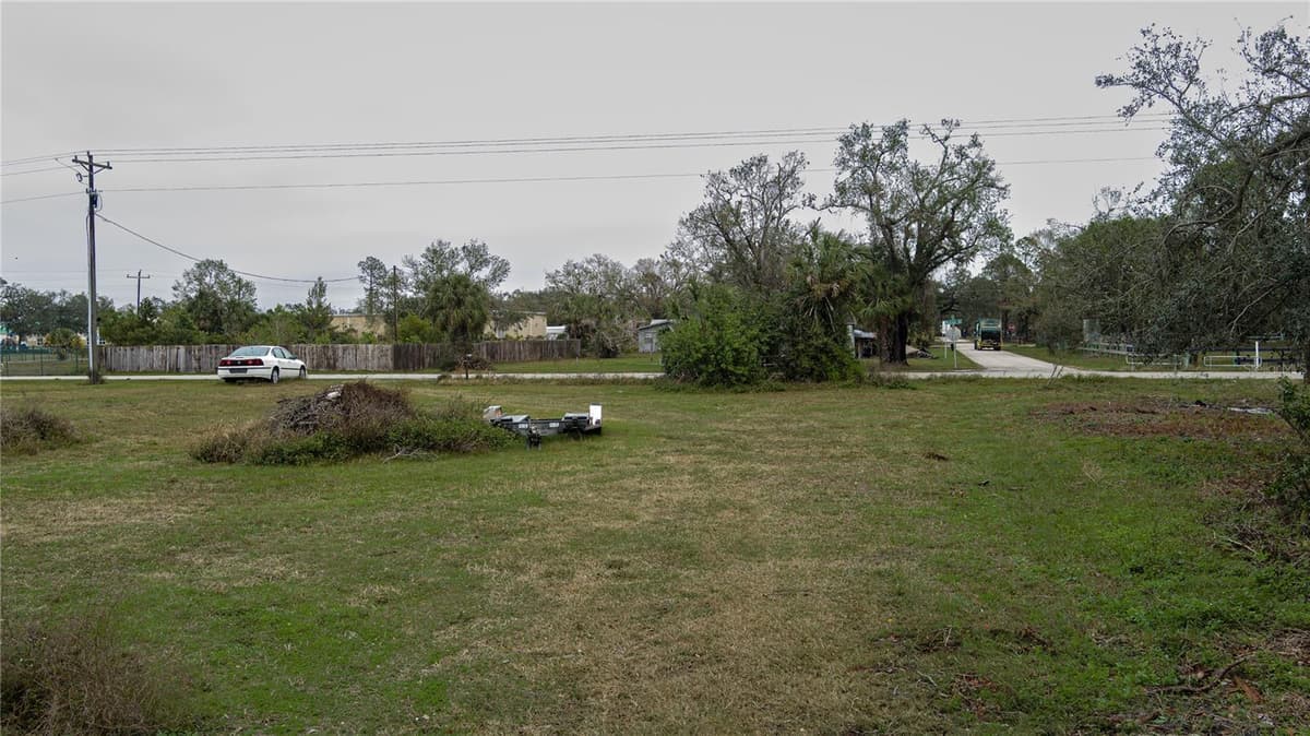 37015 STATE ROAD 70 — photo 12 of 20