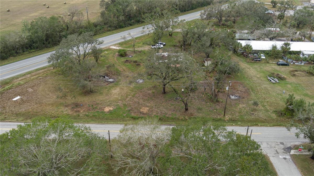 37015 STATE ROAD 70 — photo 7 of 20