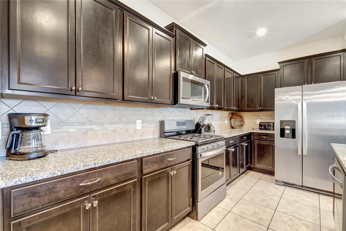 4587 TERRASONESTA DRIVE — photo 9 of 32