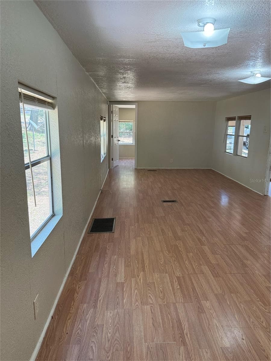 2107 HIALEAH AVENUE — photo 14 of 23