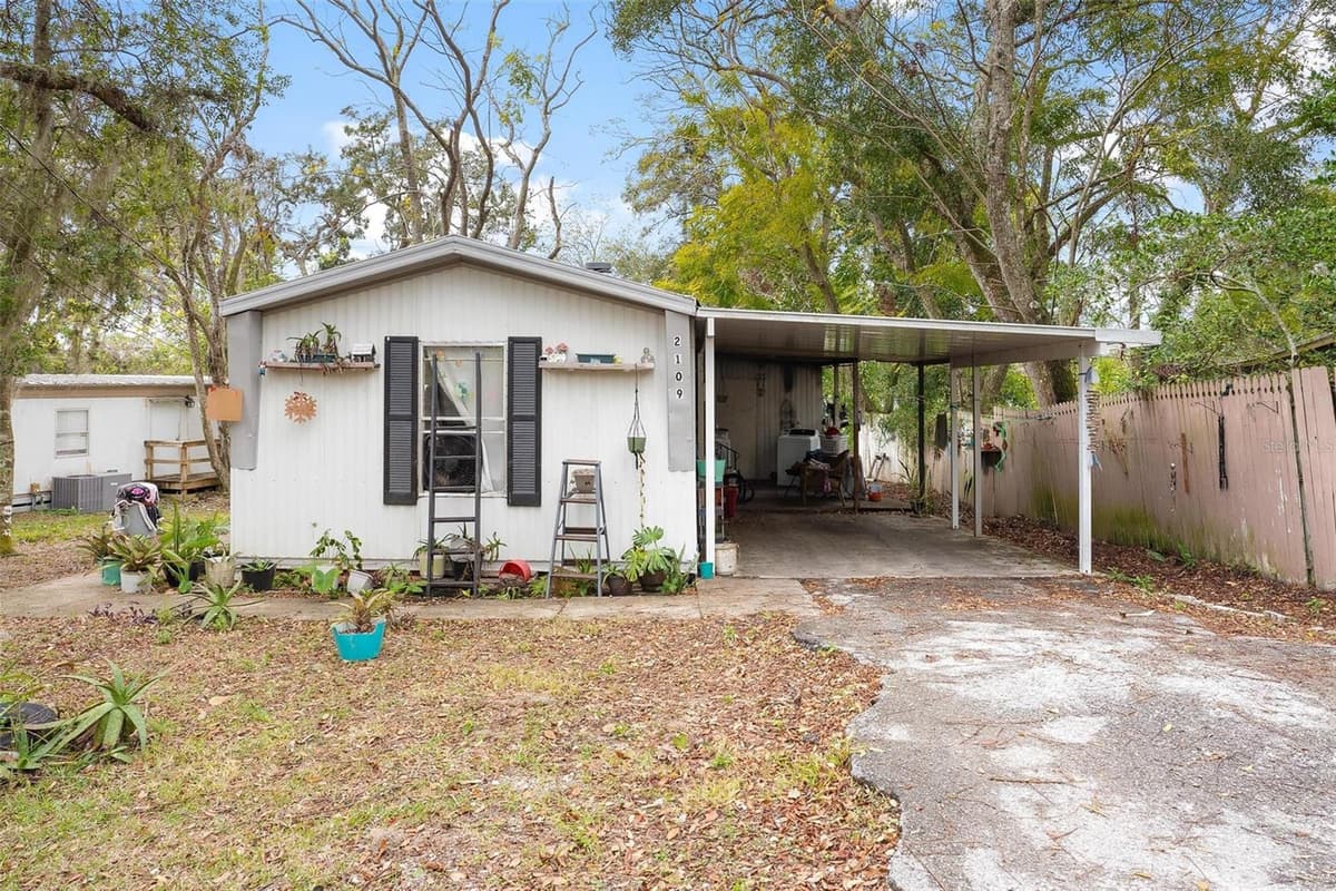2109 HIALEAH AVENUE — photo 4 of 10