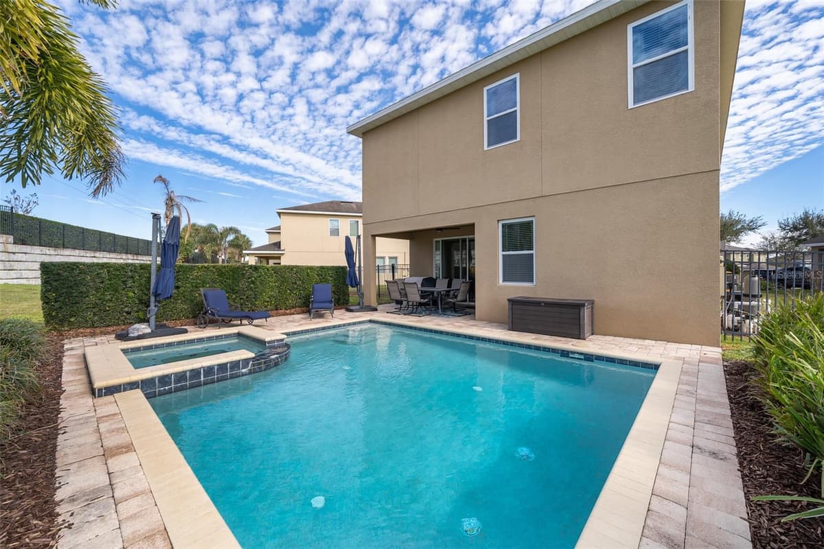 250 PENDANT COURT — photo 35 of 44