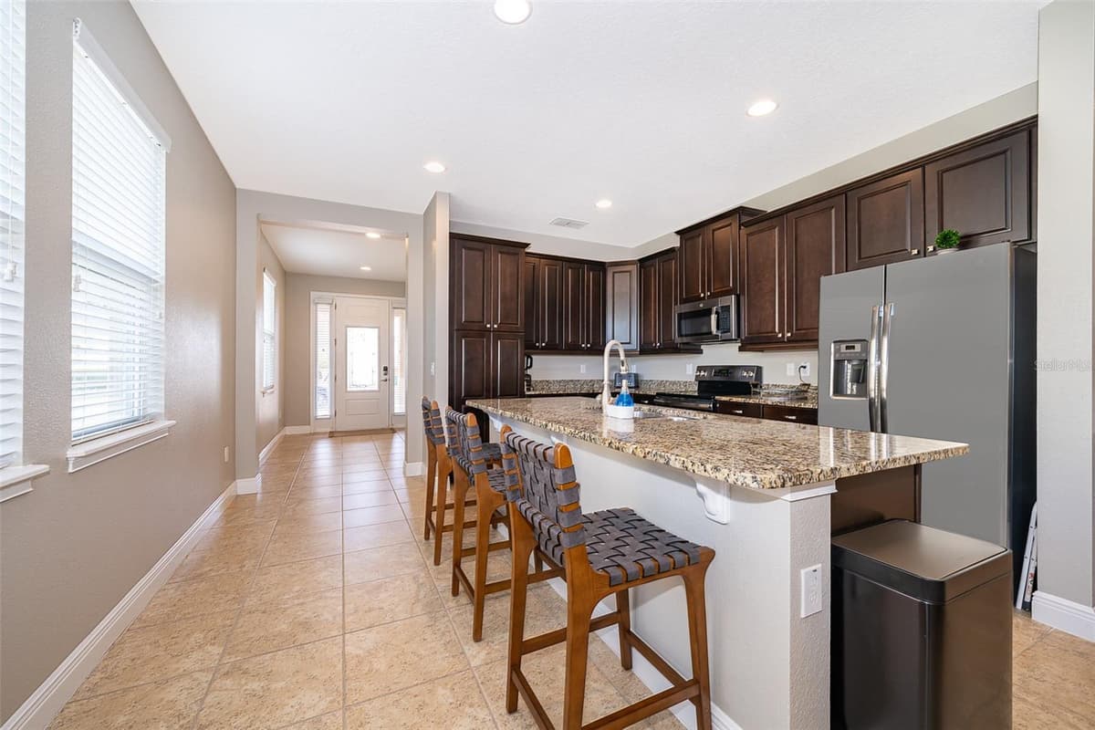 250 PENDANT COURT — photo 7 of 44
