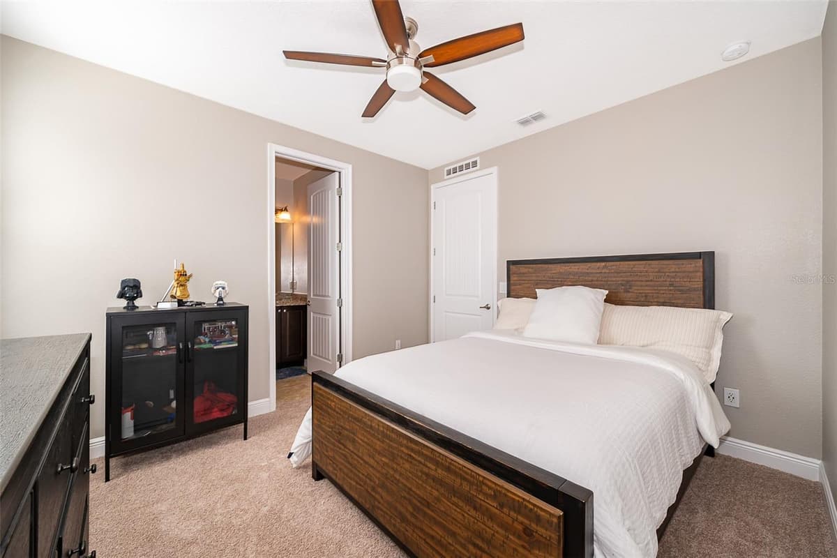 250 PENDANT COURT — photo 28 of 44