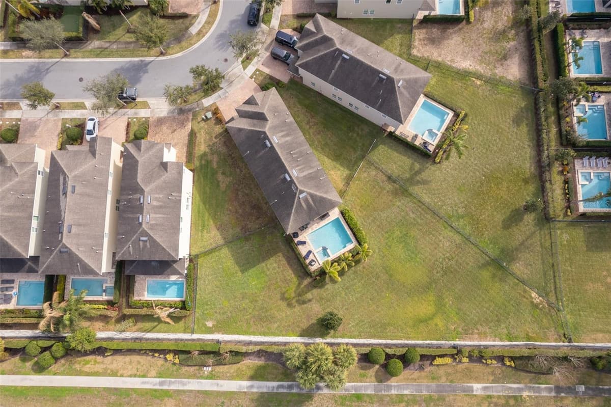 250 PENDANT COURT — photo 40 of 44