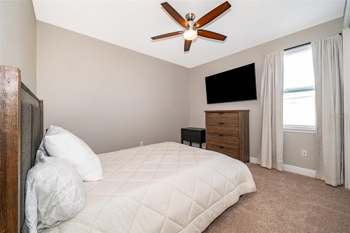 250 PENDANT COURT — photo 24 of 44