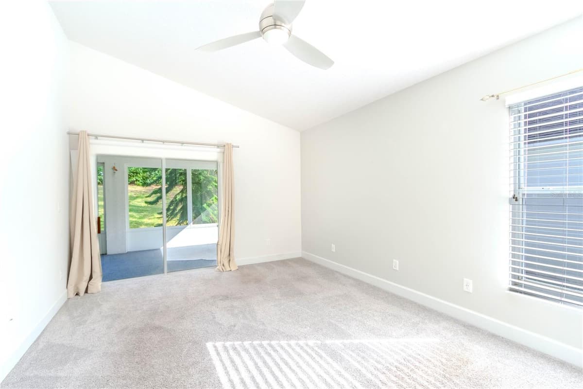 3667 KINGSWOOD COURT — photo 11 of 37