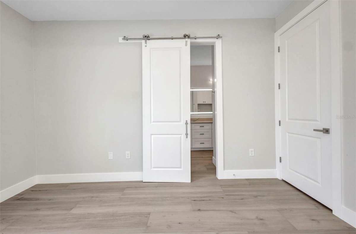1327 WESLEY DRIVE — photo 22 of 39