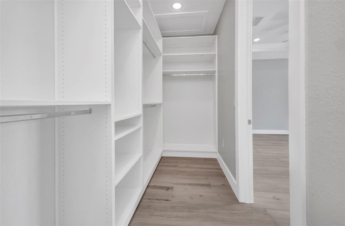 1327 WESLEY DRIVE — photo 25 of 39