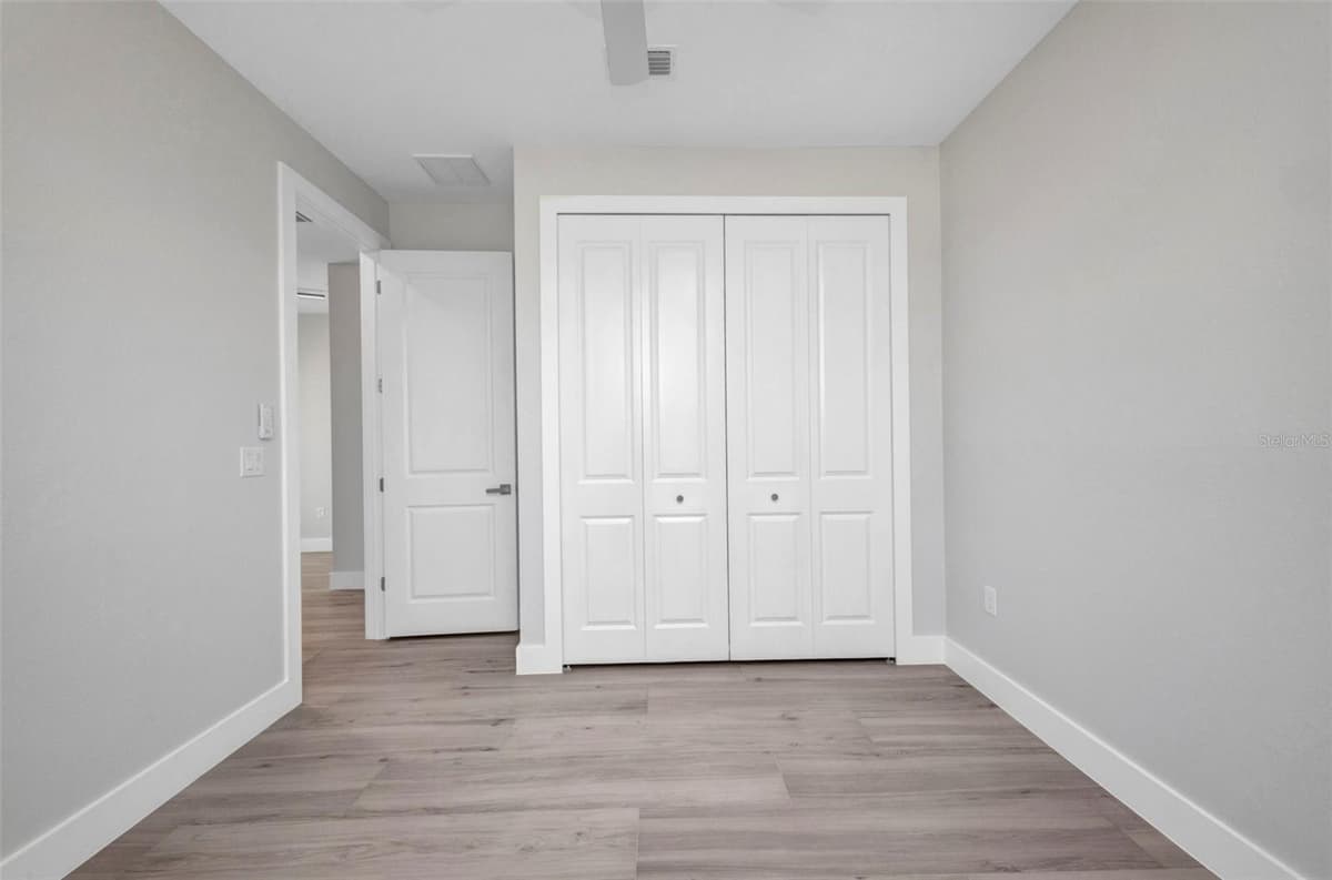 1327 WESLEY DRIVE — photo 16 of 39