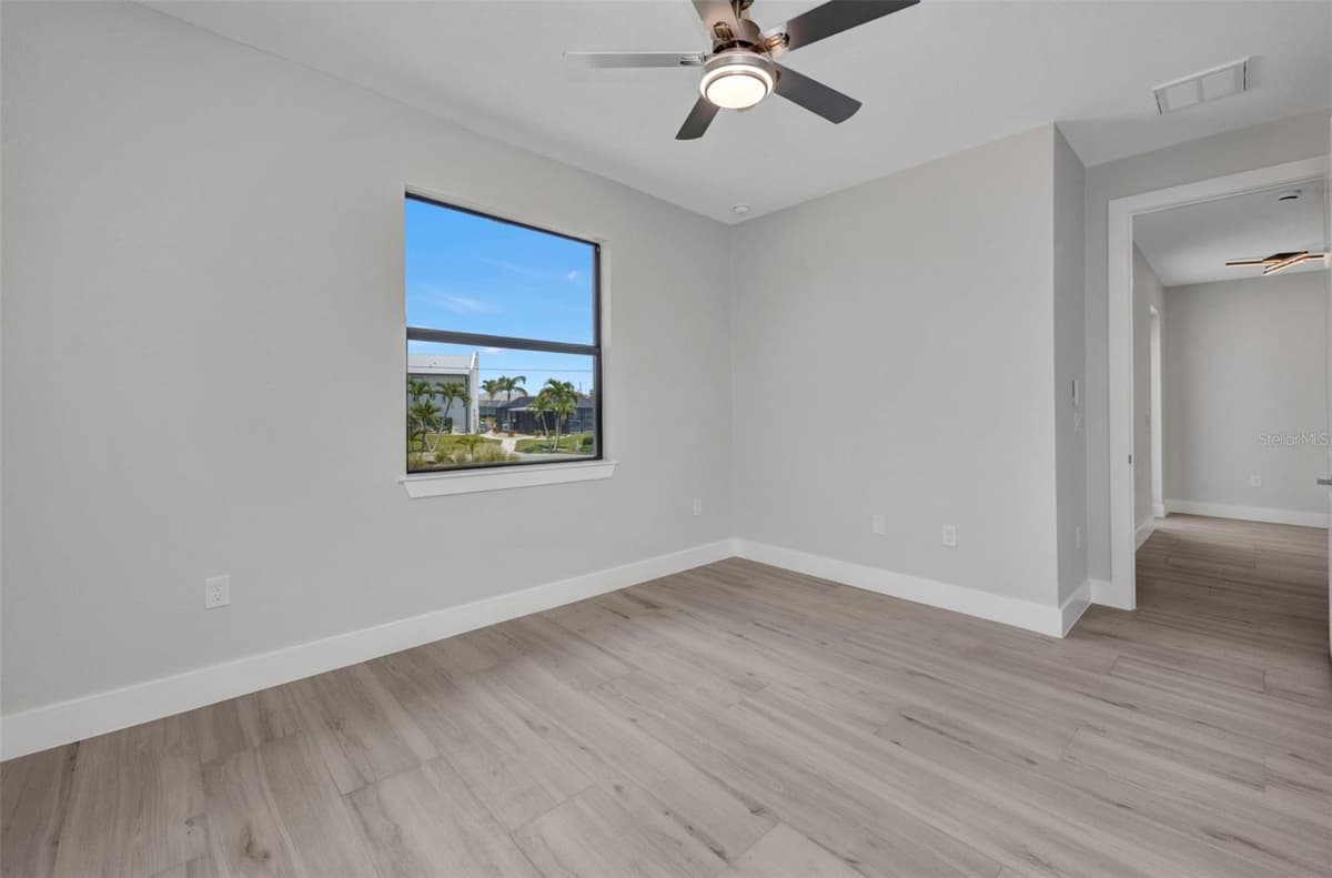 1327 WESLEY DRIVE — photo 15 of 39