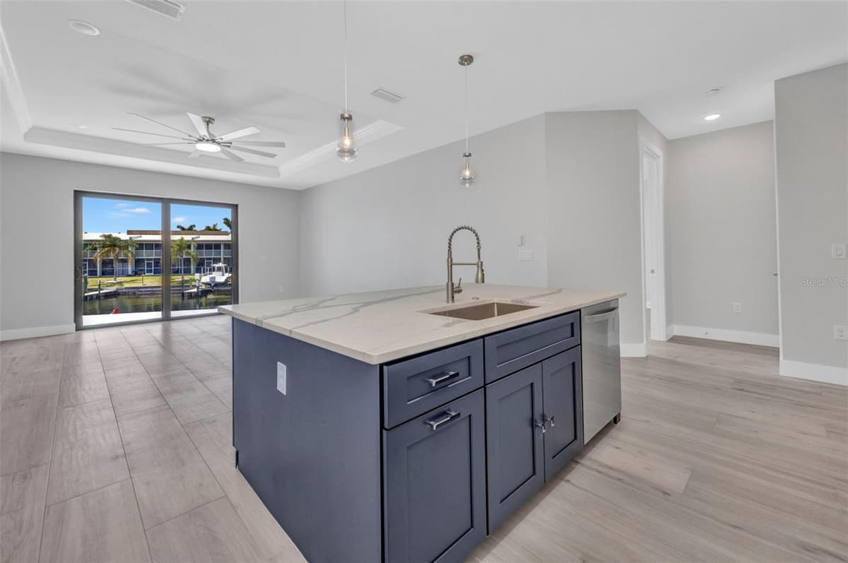 1327 WESLEY DRIVE — photo 11 of 39