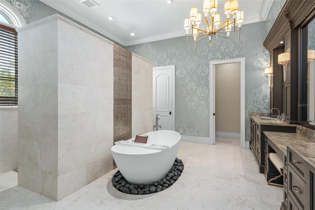 11900 LAKE BUTLER BOULEVARD — photo 32 of 91