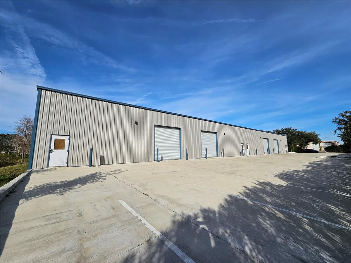 776 BUSINESS PARK BOULEVARD — photo 2 of 9