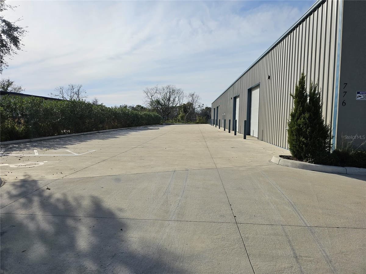 776 BUSINESS PARK BOULEVARD — photo 3 of 9