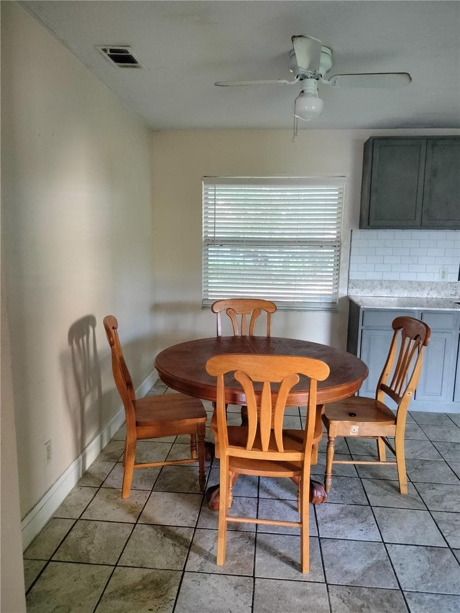 417 BENITA STREET — photo 7 of 9